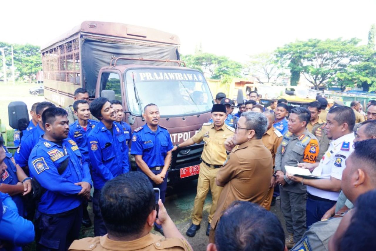 Bupati pimpin apel bersih bersih di passamaturukang.
