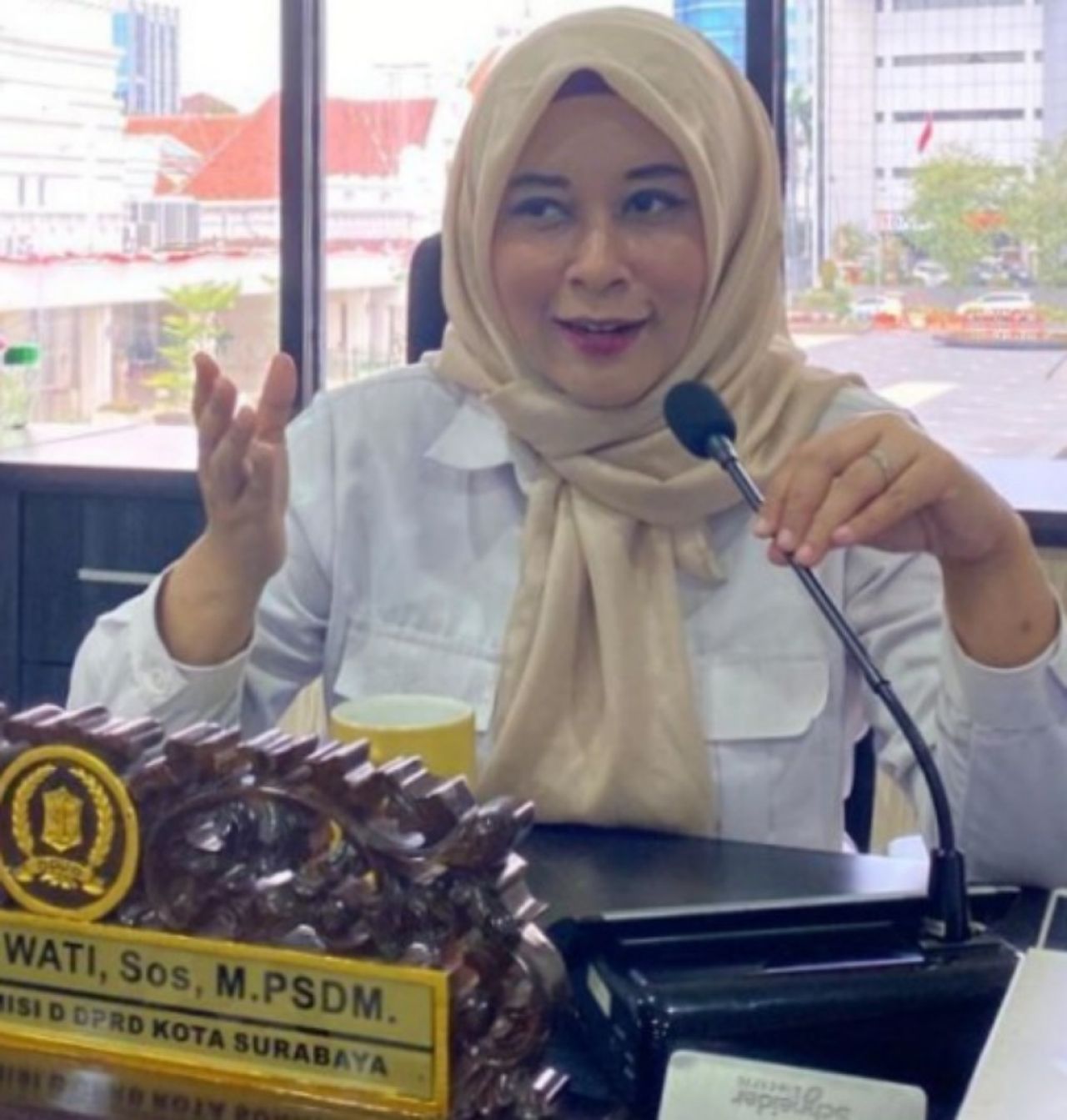 Anggota Pansus LKPJ Walikota 2024 DPRD Kota Surabaya, Ajeng Wirawati. (Amar)