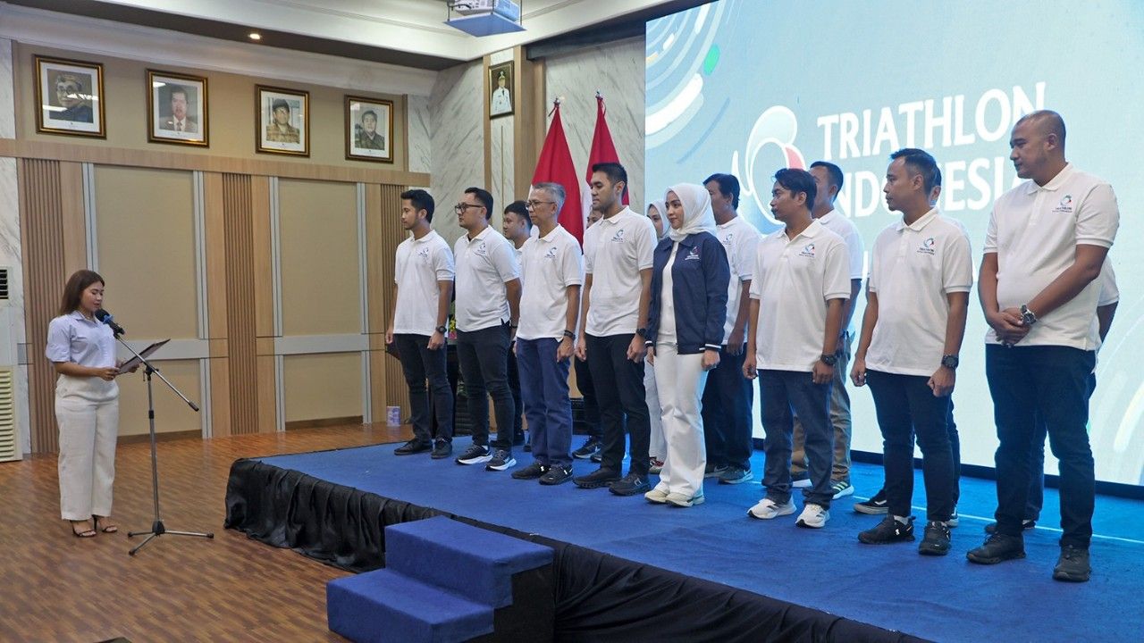Pengukuhan Pengurus Cabang FTI Kota Surabaya. (Kominfo Kota Surabaya)