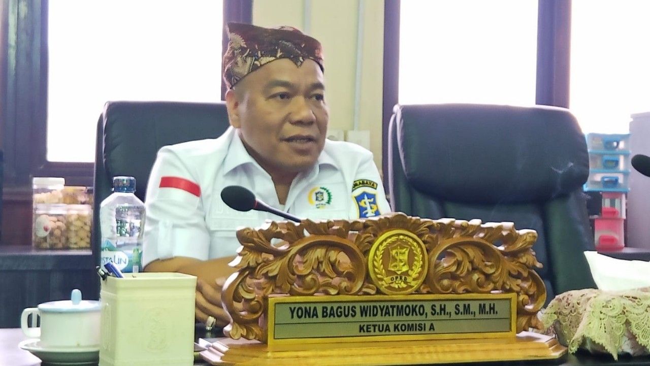 Ketua Komisi A DPRD Kota Surabaya, Yona Bagus Widyatmoko. (Tim)