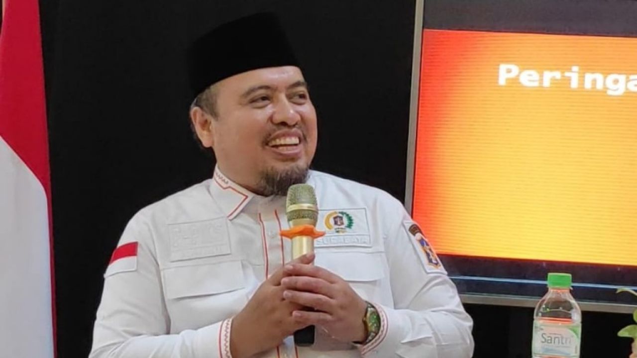Bang Jo Sampaikan Semangat dan Ucapan Selamat kepada Pelajar Surabaya di Hari Pertama Sekolah