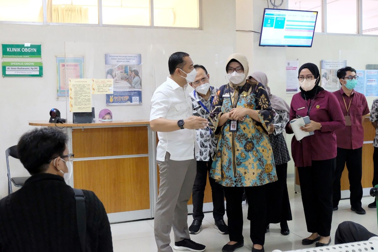 Wali Kota Eri Tegaskan Perlindungan Penuh bagi Tenaga Medis di Surabaya. (Kominfo Surabaya)