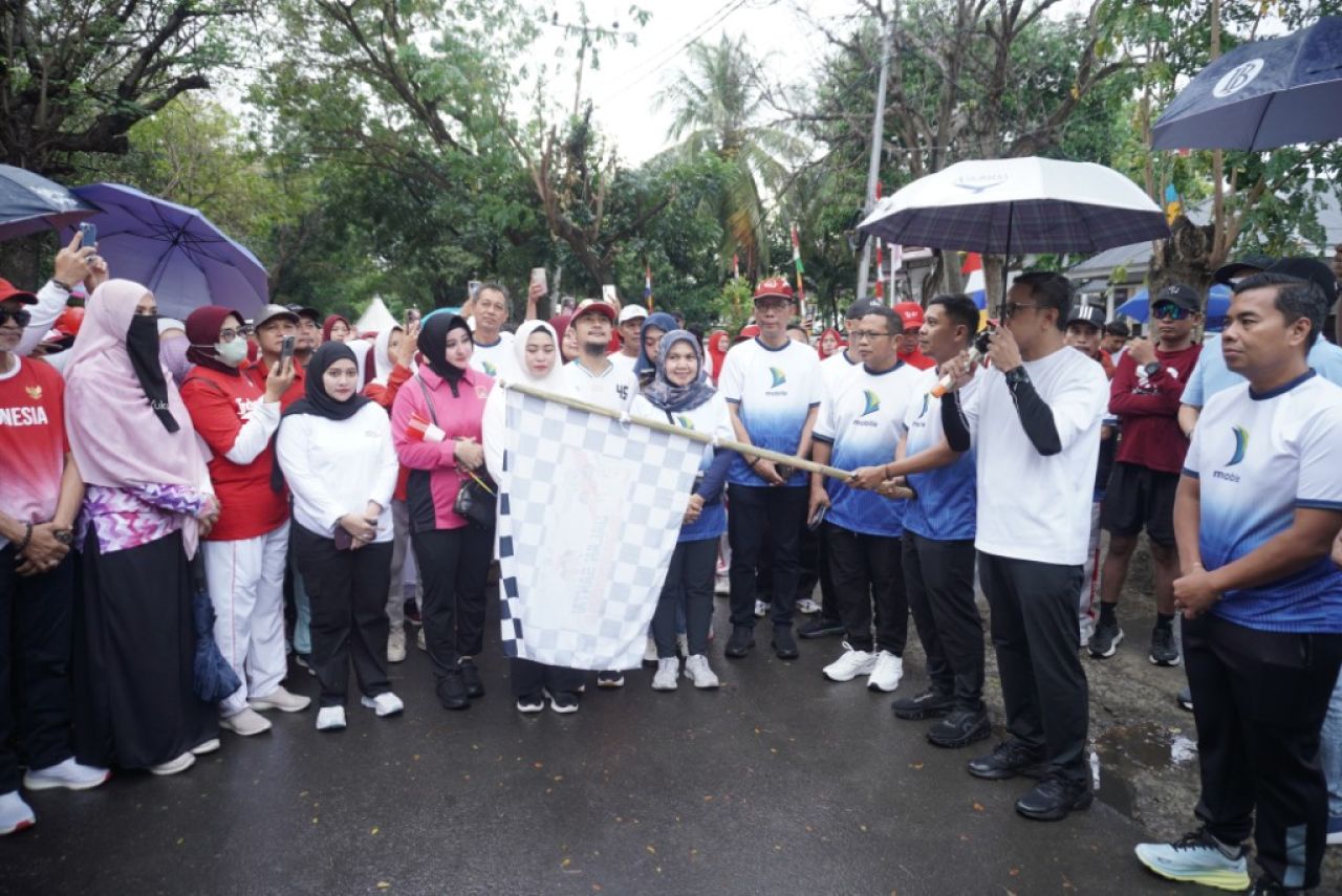 Semarak Jalan Santai HUT RI ke-80, Ribuan Warga Tumpah Ruah di Jeneponto