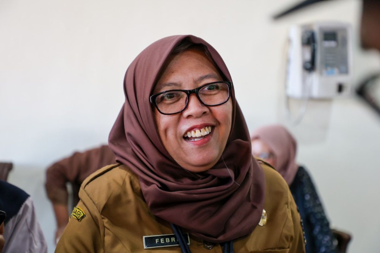 Kepala Dinas Koperasi, Usaha Kecil Menengah, dan Perdagangan (Dinkopdag) Surabaya, Febrina Kusumawati. (Kominfo Kota Surabaya)