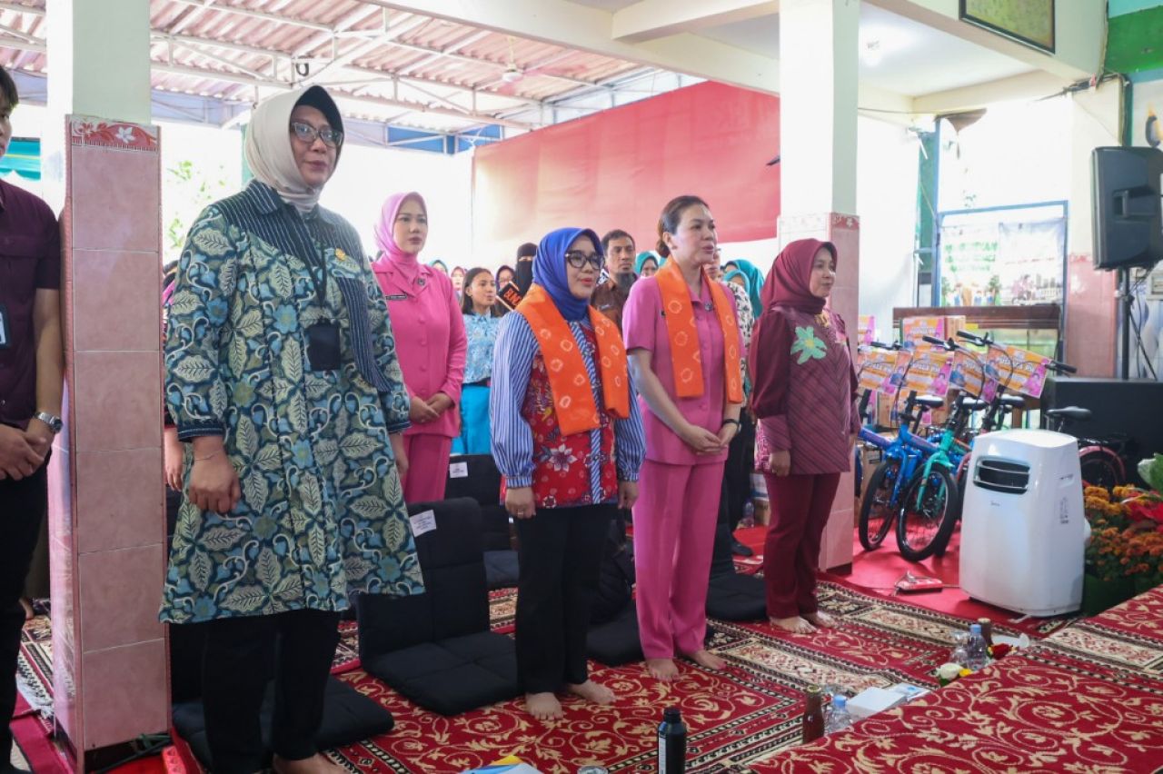 Kelas Parenting Pemkot dan Polrestabes Surabaya Tekankan Jangan Takut #SpeakUp Lawan Kekerasan! (Kominfo Surabaya)