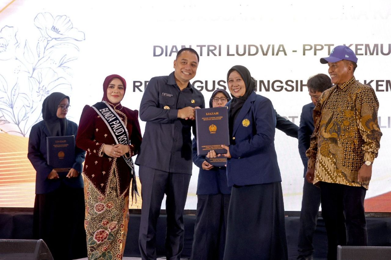 Pemkot Surabaya Kukuhkan Bunda PAUD dan Gandeng 19 Mitra Pendidikan