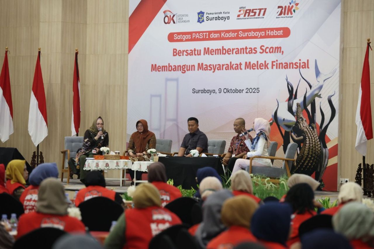 ---------- Forwarded message --------- Dari: Rilis Pemkot Surabaya Date: Kam, 9 Okt 2025 14.37 Subject: PRESS RELEASE: Pemkot Surabaya dan OJK Jatim Bekali KSH Literasi Keuangan, Cegah Pinjol Ilegal hingga Investasi Bodong. (Kominfo Surabaya)