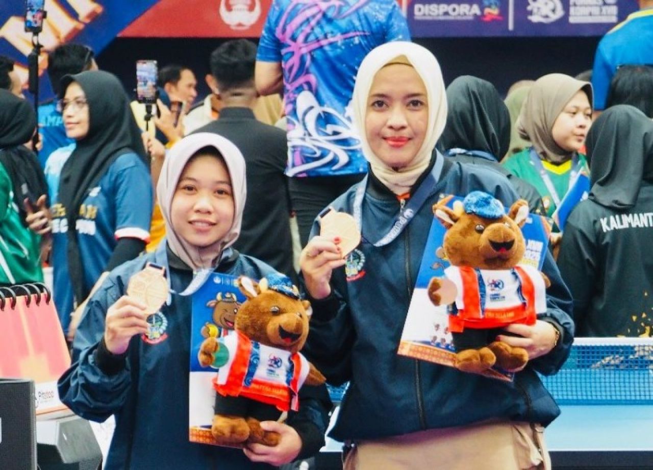 Kepala UPT SDN 6 Turatea oleh Bupati Jeneponto, Sitti Rugayya Langsung Torehkan Prestasi di Ajang Nasional. (Tim)