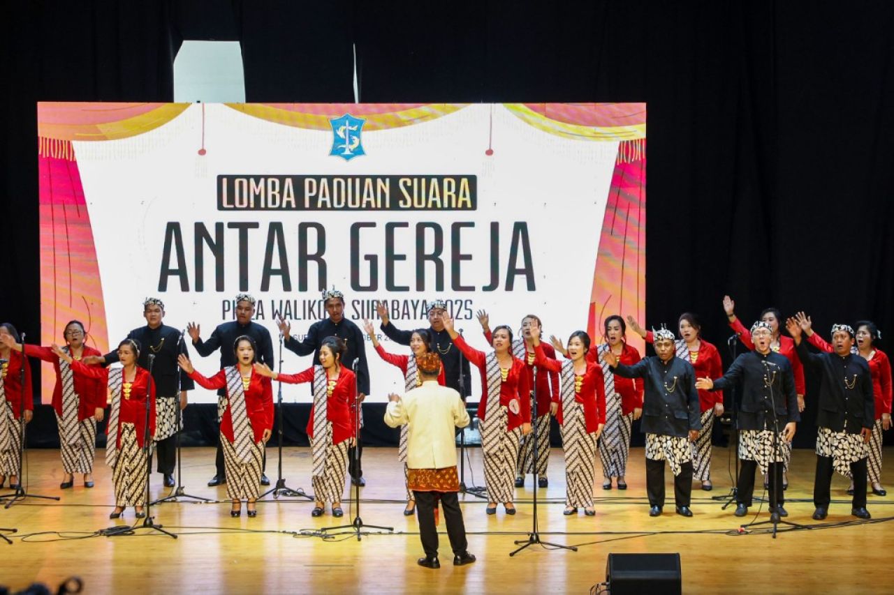 Lomba Padus Antar Gereja 2025: Keberagaman Surabaya Lintas Generasi hingga Aksi Bahasa Isyarat Finalis. (Kominfo Kota Surabaya)