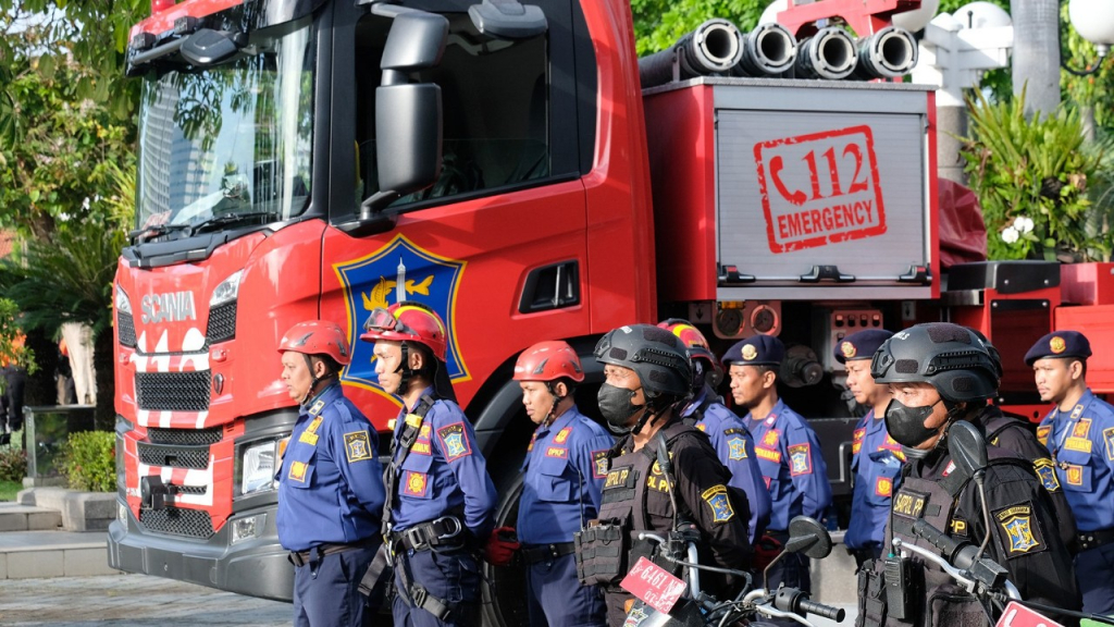 Damkar Surabaya Tangani 2.306 Kasus Evakuasi di 2025