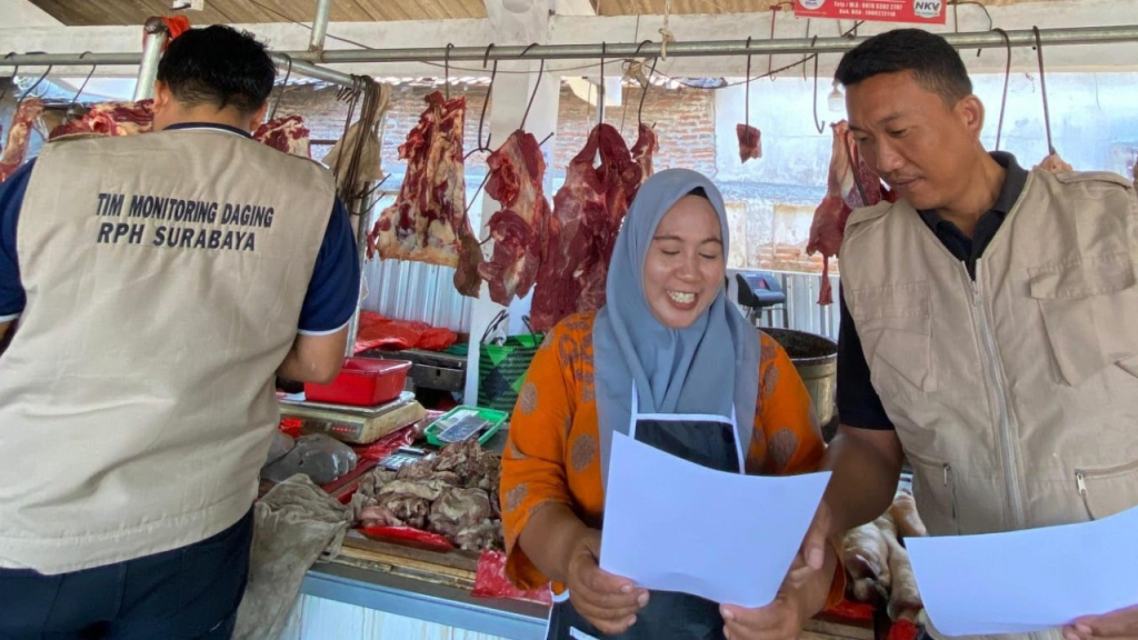 Pasar daging Arimbi Surabaya. (Kominfo Surabaya)
