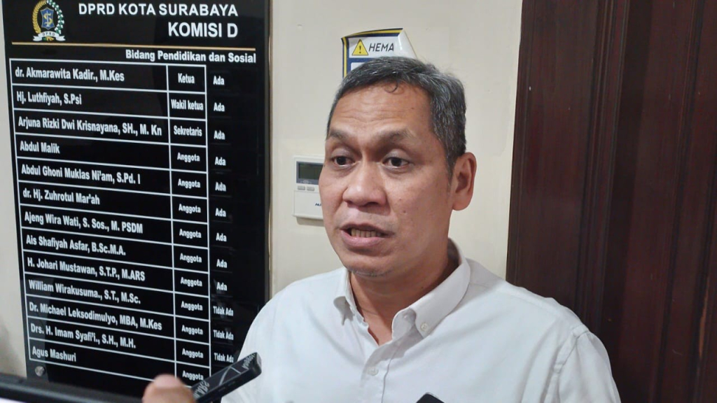 DPRD Surabaya Evaluasi Pembangunan Puskesmas Manukan Kulon dan SMP Tambak Wedi