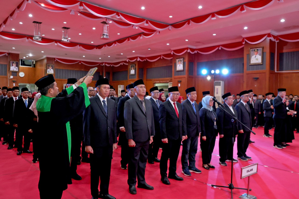 Pelantikan pejabat Pemkot Surabaya di awal 2026. (Kominfo Surabaya)