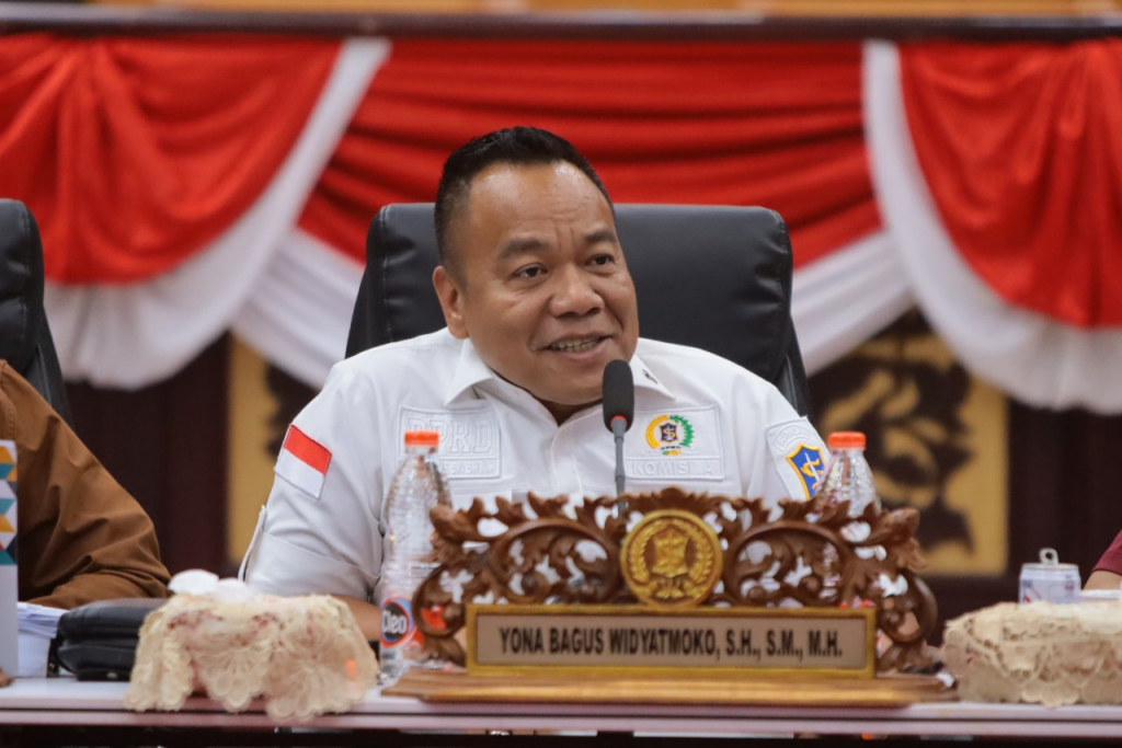 Ketua Komisi A DPRD Surabaya. (Amar)