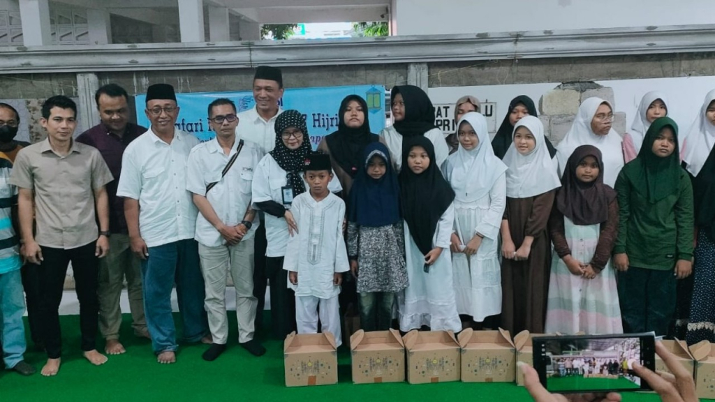 SMSI Surabaya Gelar Safari Ramadan Jrmput Bola Salurkan Santunan di Dua Panti Asuhan