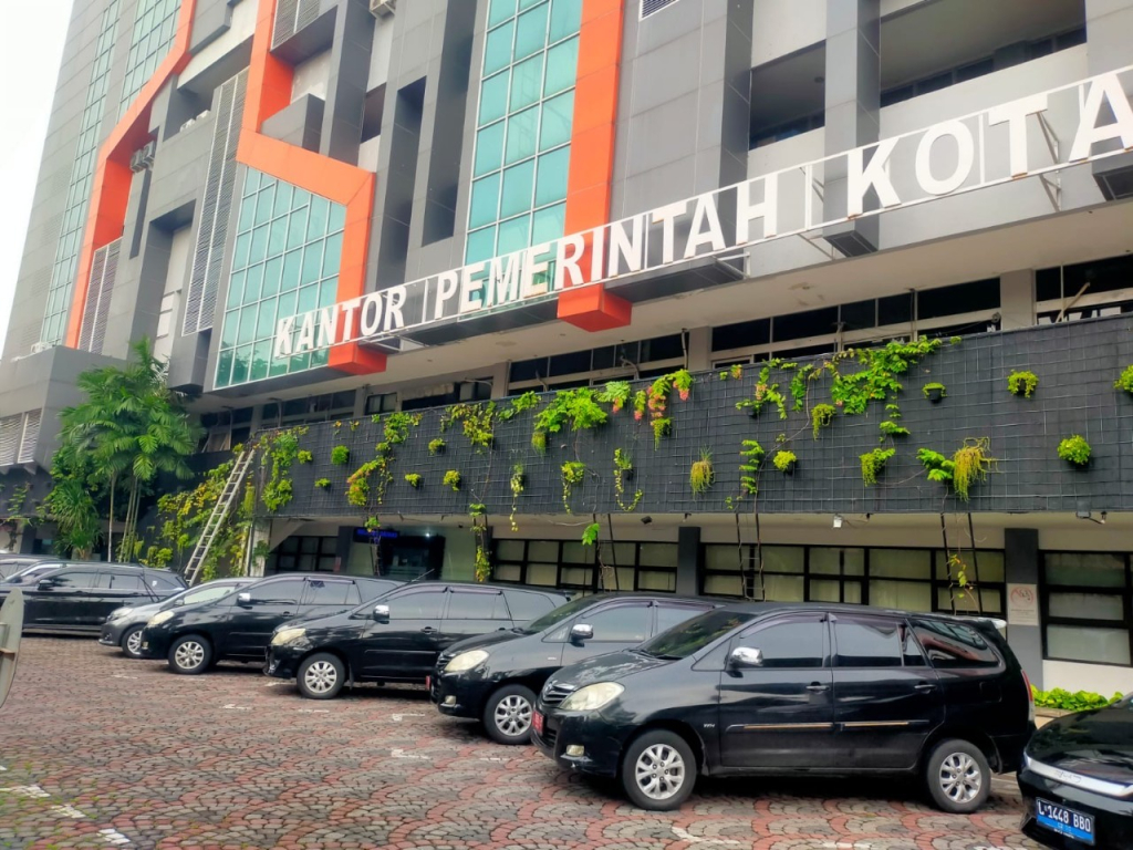 Wali Kota Eti Larang Mobil Dinas Pemkot Surabaya Dipakai Mudik