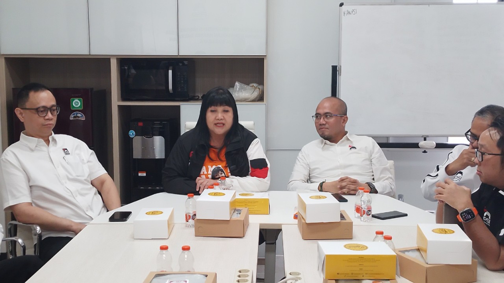 Ketua DPD PSI Kota Surabaya Mama Evi. (Amar)