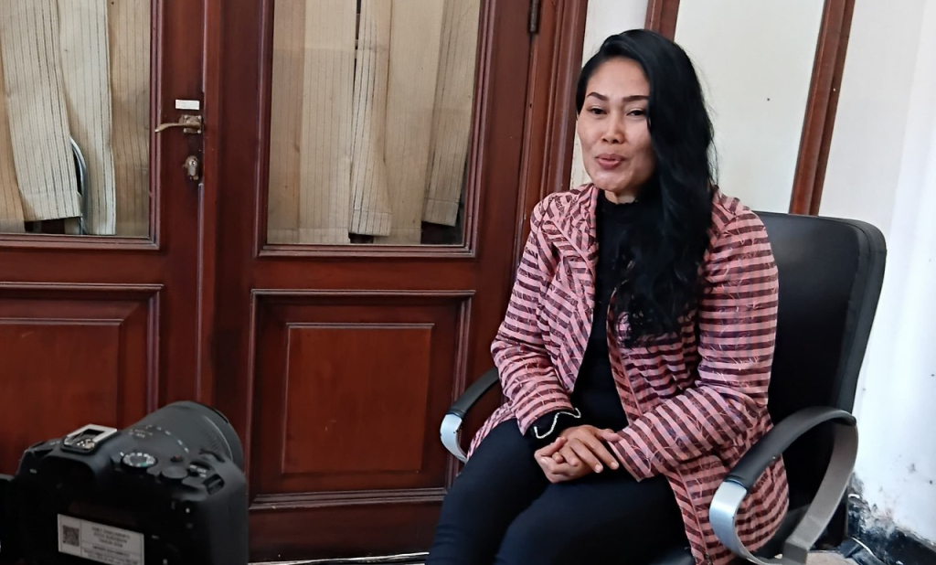 Pelaku seni tari Surabaya, Sri Mulyani. (Kominfo Surabaya)
