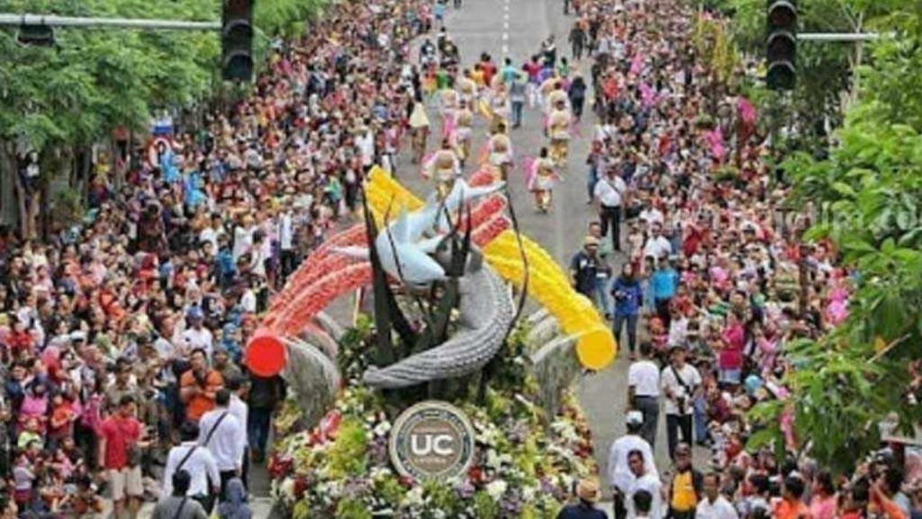 Kemeriahan Surabaya Vaganza 2026. (Tim)