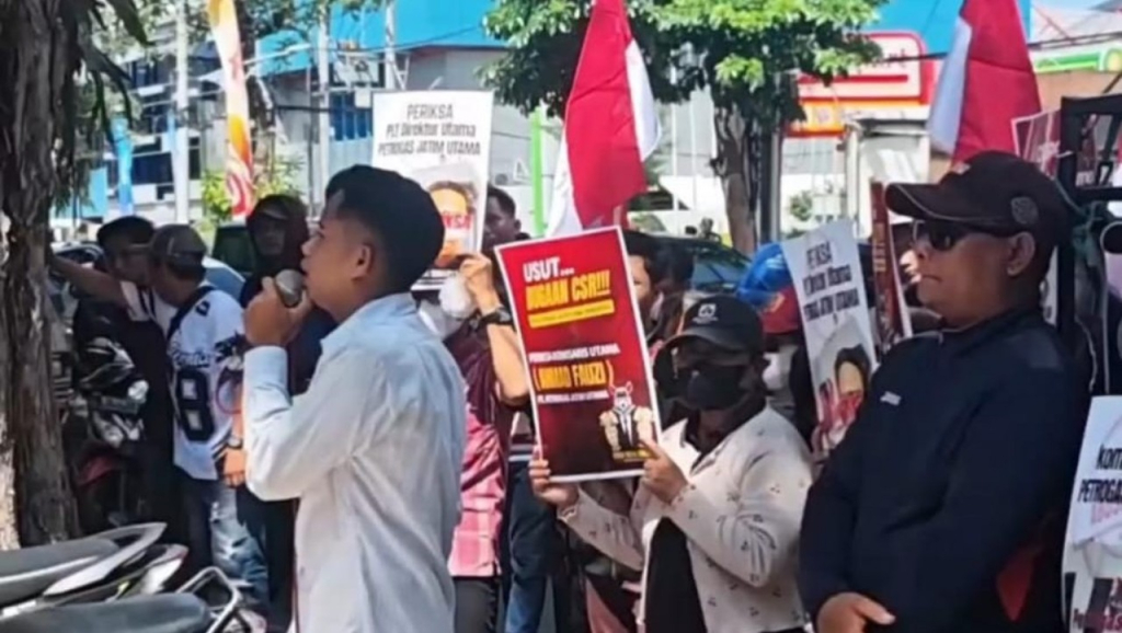 Samsudin, Korlap aksi JMP saat orasi. (Tim)