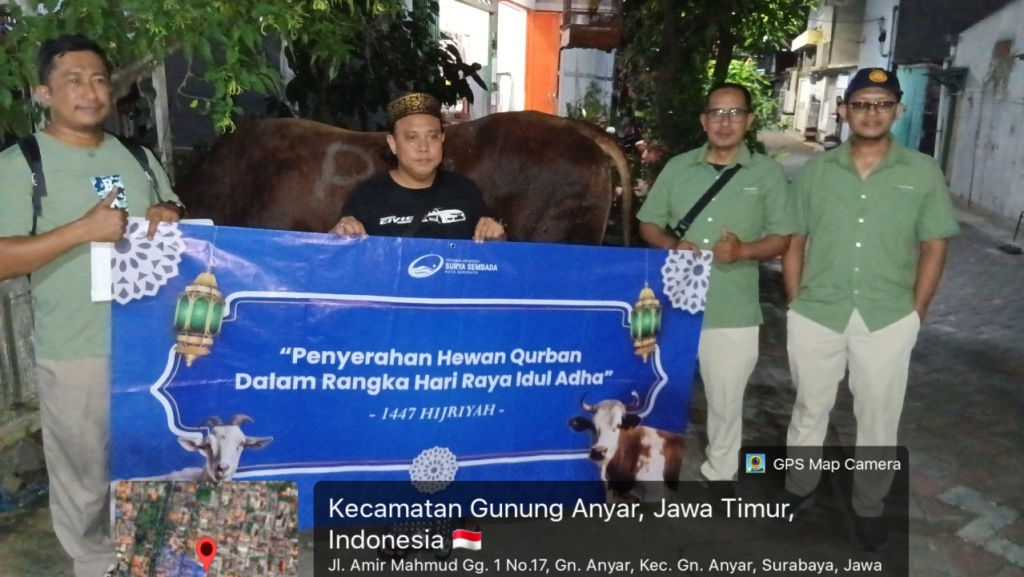 Wujud Kepedulian Sosial, PAM Surya Sembada Salurkan 13 Ekor Sapi Kurban untuk Warga Kota Surabaya