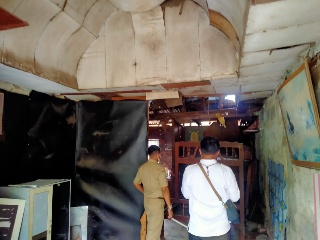 Gerak Cepat Pemkot Bantu Atap Rumah Warga Pogot Yang Ambruk