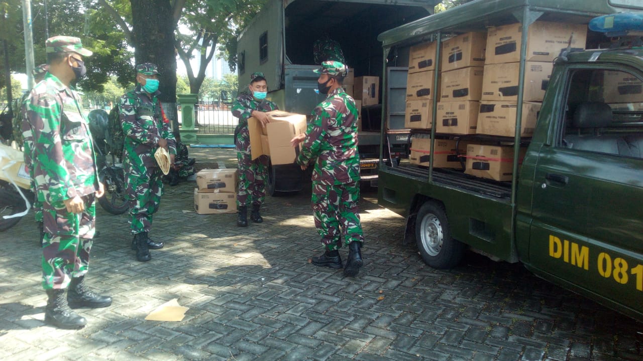 Pastikan Tepat Sasaran, Pembagian Sembako Diantar ke rumah Warga
