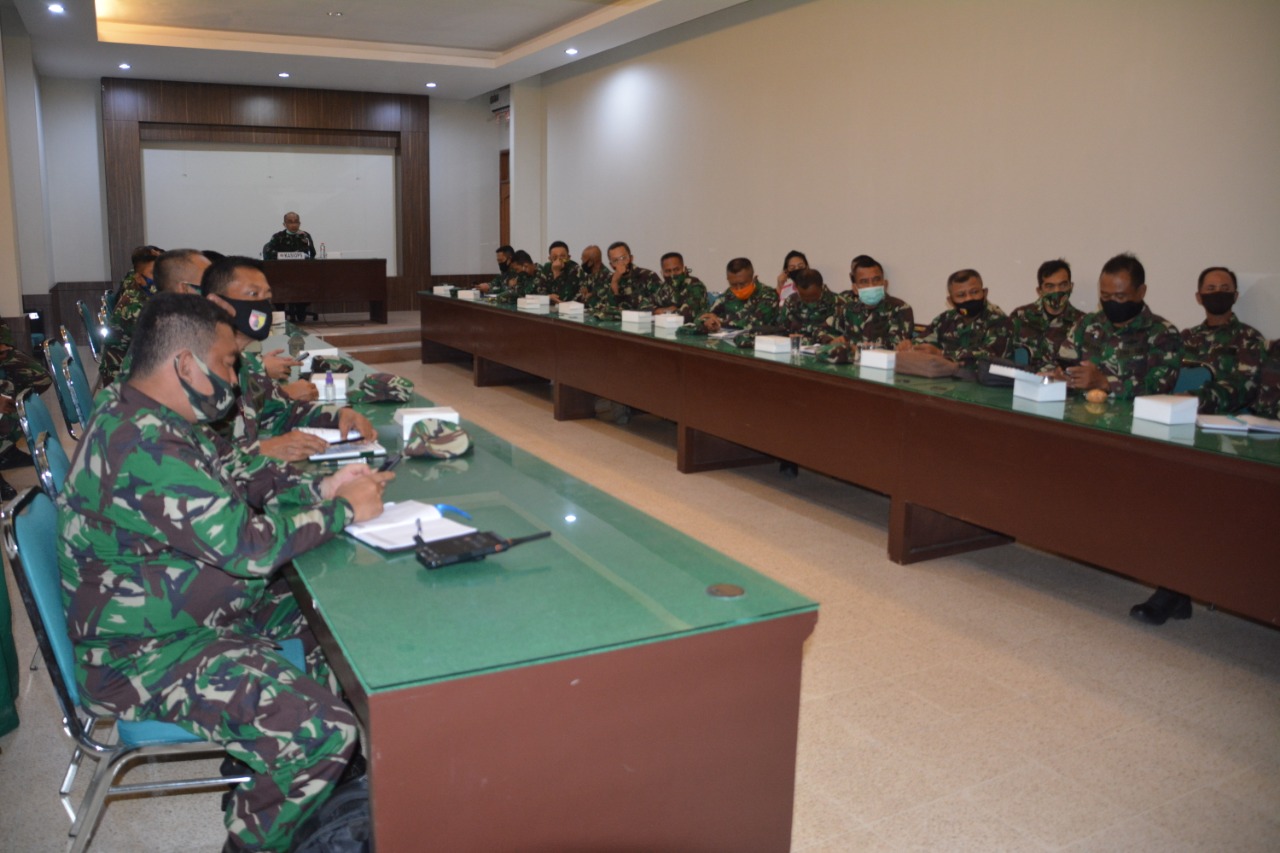 Kasi Ops Rem 084/BJ, Lakukan Briefing Persiapan Lat Posko I Kodim