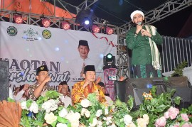 Bupati Lamongan Bershalawat Bersama Habib Ahmad El-Hadar di Kaotan