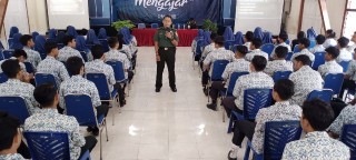 Penerimaan Prajurit TNI AD disosialisasikan di SMKN 7 Surabaya