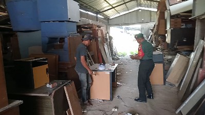 Babinsa Pelda Imam Aktif Bantu Pemasaran Produk dalam Jangkauan Luas