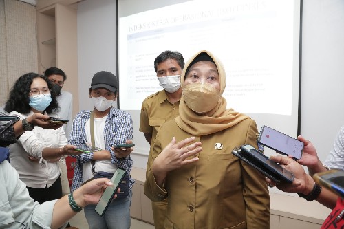 Kadinkes Surabaya Nanik Sukistina. (Bachan)