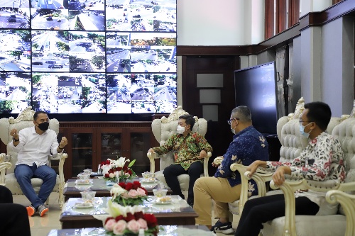 Wali Kota Eri Bersama Ketua KPPU Pusat Bahas Pemulihan Ekonomi