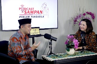 Walikota Eri Bagikan Tips Bersosmed Untuk Pemuda Surabaya