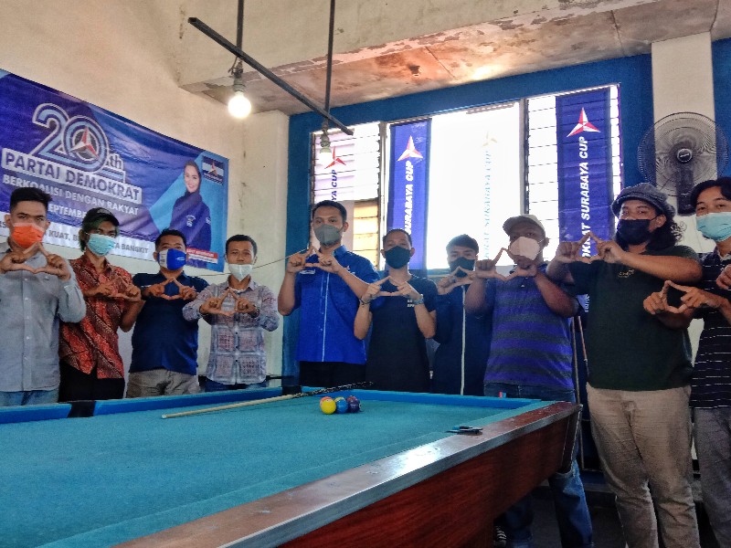 Pembukaan Turnamen Biliar DPC Partai Demokrat Kota Surabaya. / Foto : Bachan.