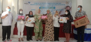 Lucy Kurniasari dan BKKBN Road Show Atasi Stunting di Surabaya