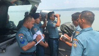 Proses Pengujian SFPS di lapangan yang dilaksanakan langsung bersama TNI AL. (Tim)