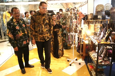 Eri Cahyadi-Armuji, Sukses Jadi Motor Penggerak Ekon