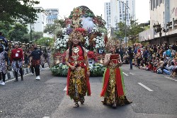 Pemkot Surabaya Daftarkan Parade Bunga ke Kalender Event Nasional