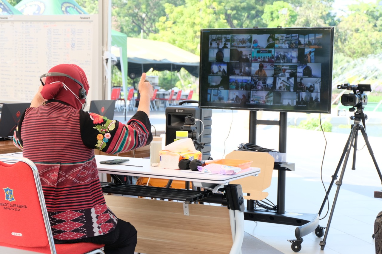Wali Kota Risma Minta Pedagang Toko Kelontong Tegur Konsumen yang Melanggar