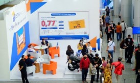 Booth Adtra Financial yang banyak memberikan kemudahan dalam pembiayaan pembelian mobil. (Tim)