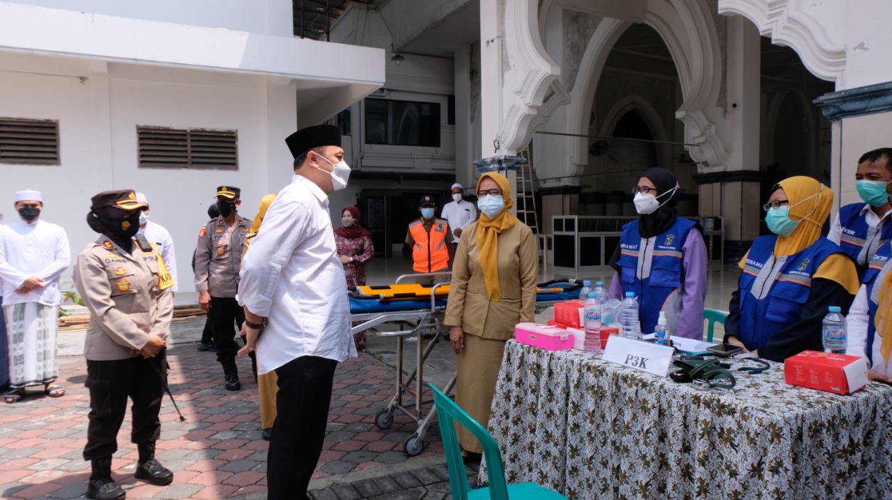 Cak Eri Tinjau Vaksinasi Covid-19 di Ponpes Al-Fitrah