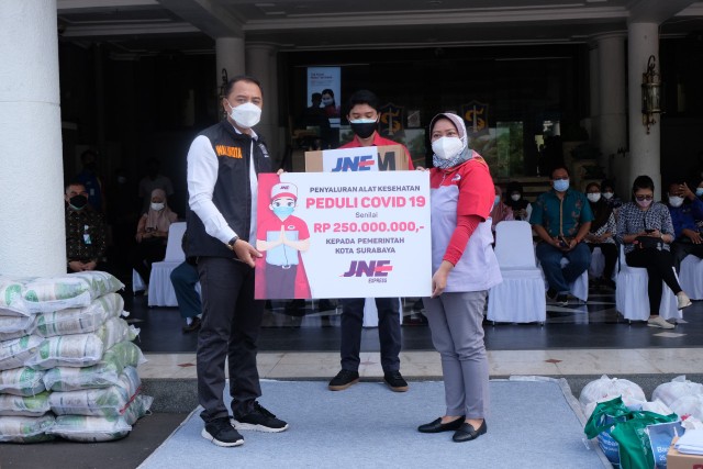 Wali Kota Eri Terima Bantuan dari Lima Perusahaan Sekaligus