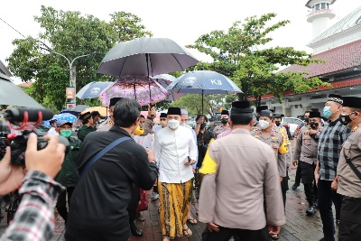 Hadiri Haul Sunan Ampel, Wali Kota Eri Cahyadi Teringat Ajaran “Molimo”
