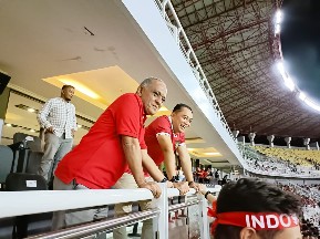 Walikota Eri Cahyadi di Stadion Gelora Bung Tomo, Surabaya. (Duskominfo Surabaya)
