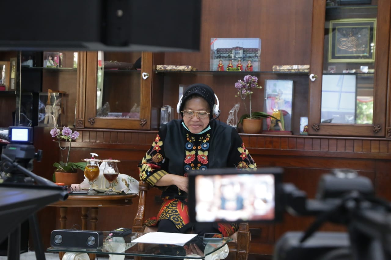 Vidcon dengan Anggota UCLG Aspac, Wali Kota Risma Sampaikan Usulan Program