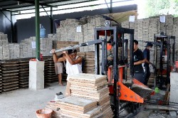 Kualitas Paving Prosuksi MBR sangat bagus