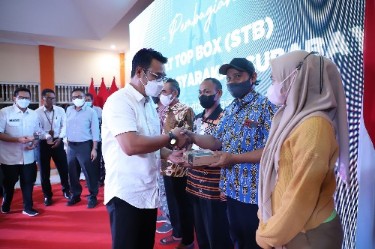 Pemkot Surabaya Bantu Percepatan Pembagian 10 Ribu STB Gratis