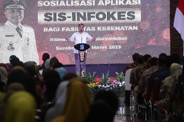 Walikota Eri Sosialisasikan Sis-Infokes kepada 501 Faskes se-Surabaya